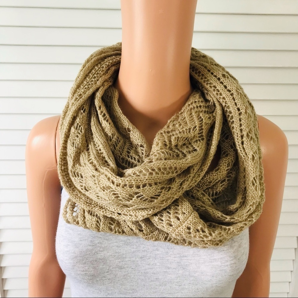 VAN HEUSEN Tan Acrylic Infinity Scarf